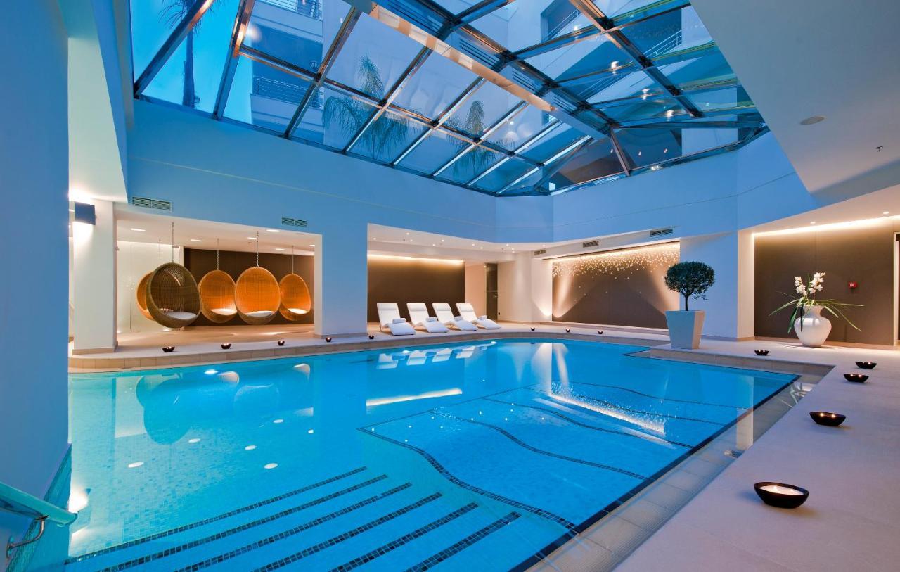 ポルト プラタニアス ビーチ リゾート&スパ Platanés エクステリア 写真 The swimming pool at the hotel