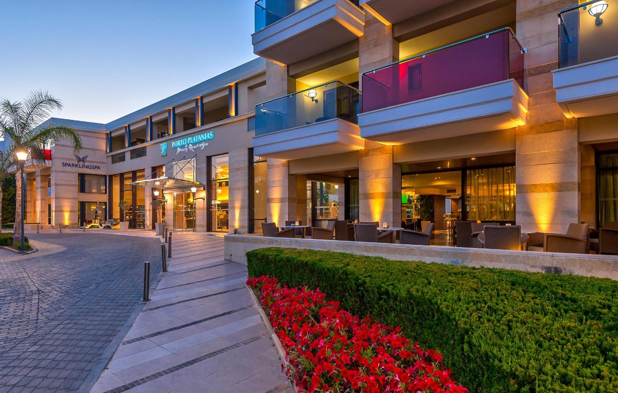 ポルト プラタニアス ビーチ リゾート&スパ Platanés エクステリア 写真 Hilton Athens